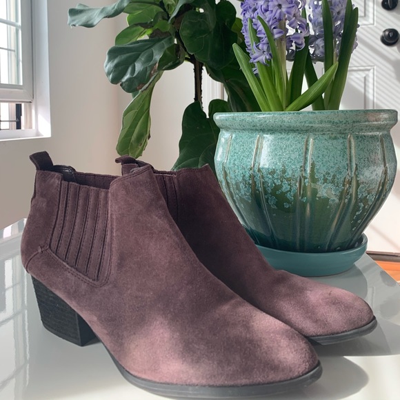 Crown Vintage Ankle Booties